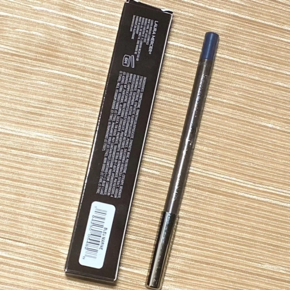 Laura Mercier Caviar Eyeliner Pencil .04oz Eyeliner Pencil Bleu Marine full size